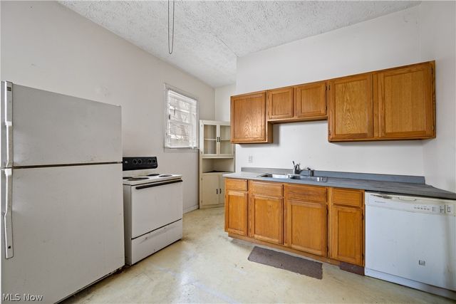 124 Roswell Street, Akron, OH 44305