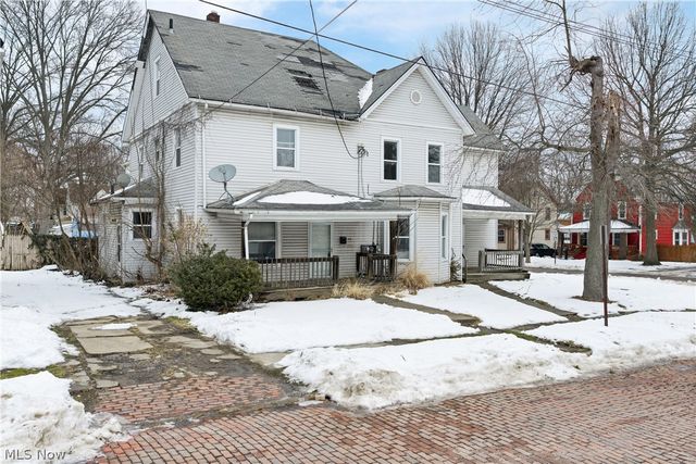 124 Roswell Street, Akron, OH 44305