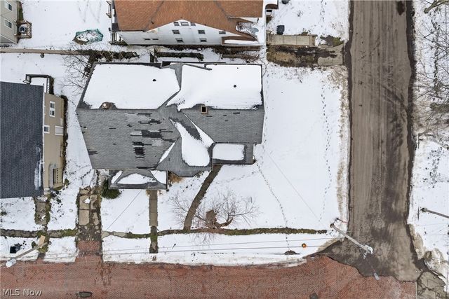 124 Roswell Street, Akron, OH 44305