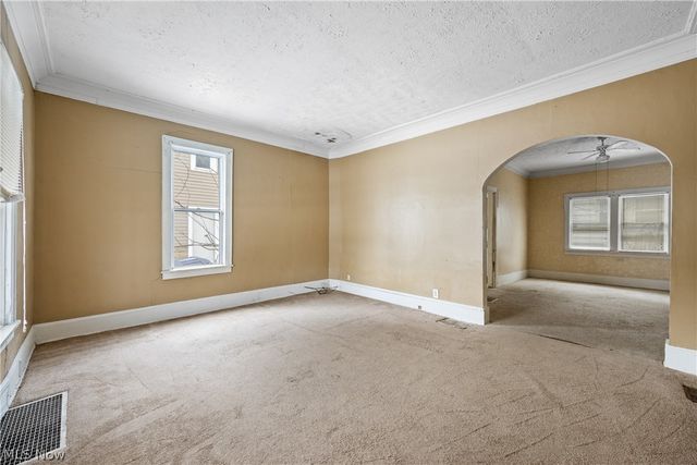 124 Roswell Street, Akron, OH 44305