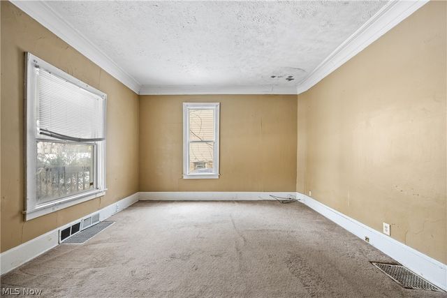 124 Roswell Street, Akron, OH 44305