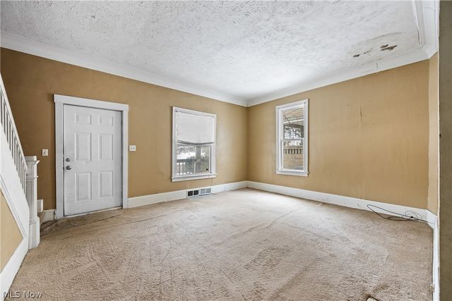 124 Roswell Street, Akron, OH 44305