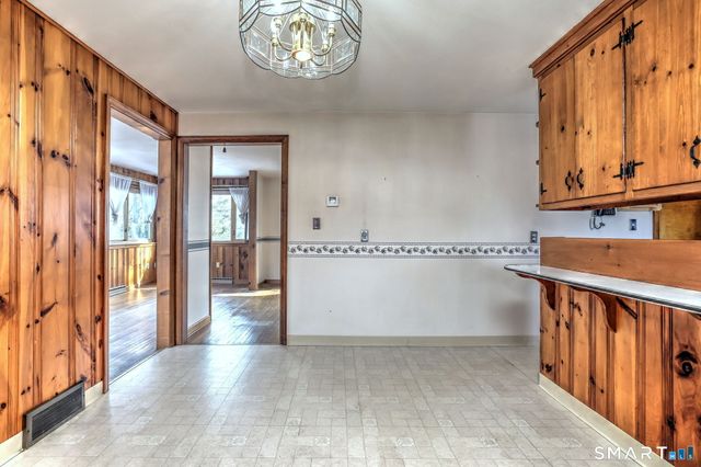 26 Hill Street, Milford, CT 06460