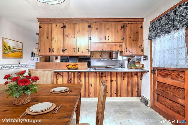 26 Hill Street, Milford, CT 06460