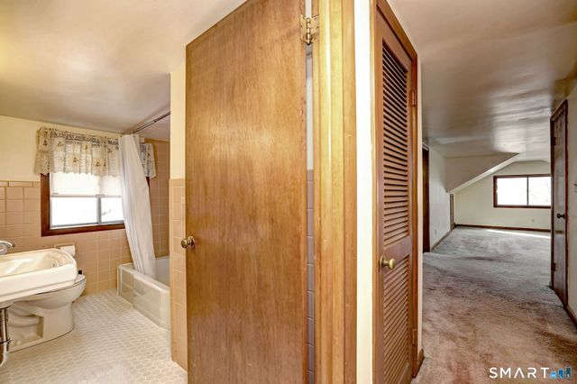 26 Hill Street, Milford, CT 06460