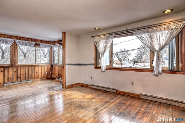 26 Hill Street, Milford, CT 06460