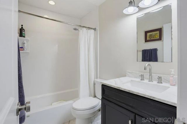 14319 Old Community Rd, Poway, CA 92064