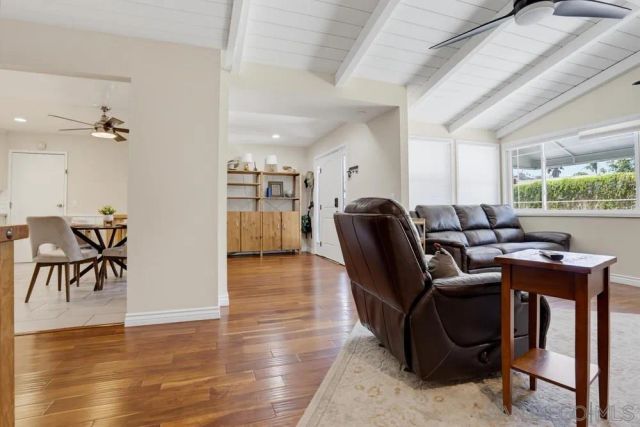 14319 Old Community Rd, Poway, CA 92064