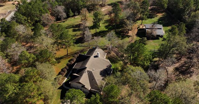 26173 Crown Ranch Boulevard, Montgomery, TX 77316