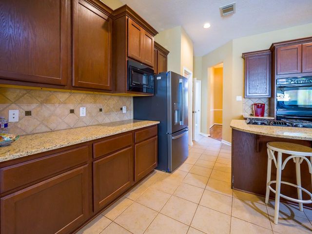 26173 Crown Ranch Boulevard, Montgomery, TX 77316