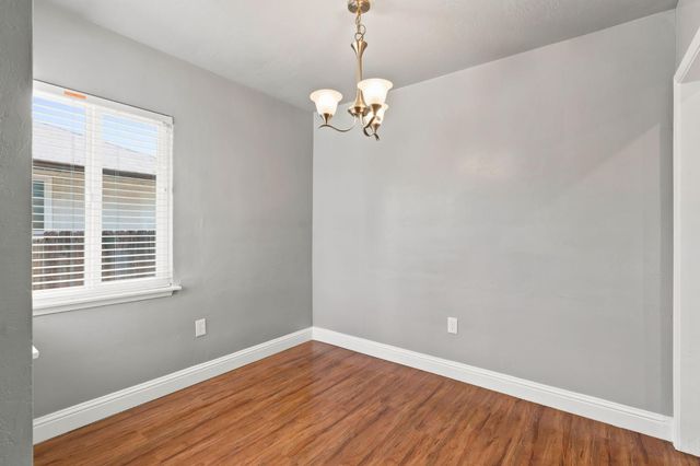 2975 E Austin Way, Fresno, CA 93726