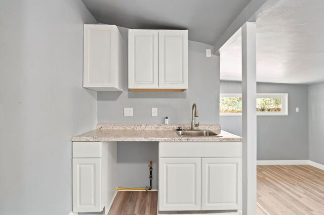 2975 E Austin Way, Fresno, CA 93726