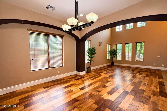 2405 E CHARLOTTE Drive, Phoenix, AZ 85024