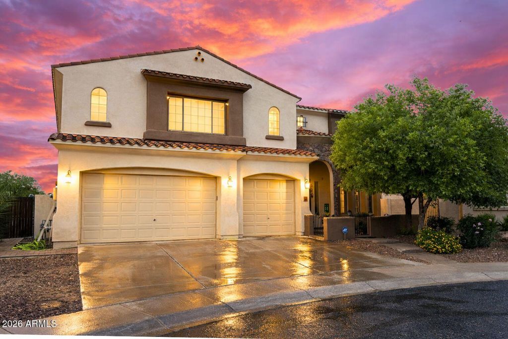 2405 E CHARLOTTE Drive, Phoenix, AZ 85024