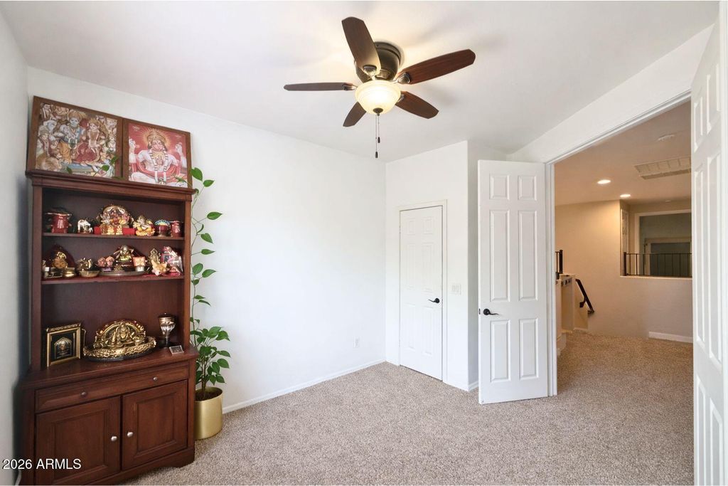 Image 42 of property listing at 2405 E CHARLOTTE Drive, Phoenix, AZ 85024