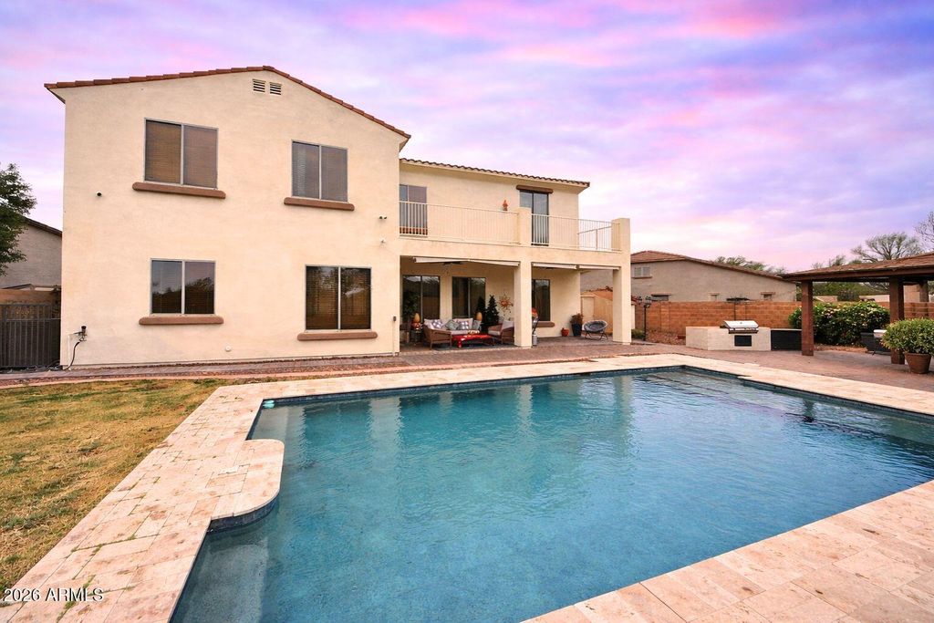 Image 58 of property listing at 2405 E CHARLOTTE Drive, Phoenix, AZ 85024
