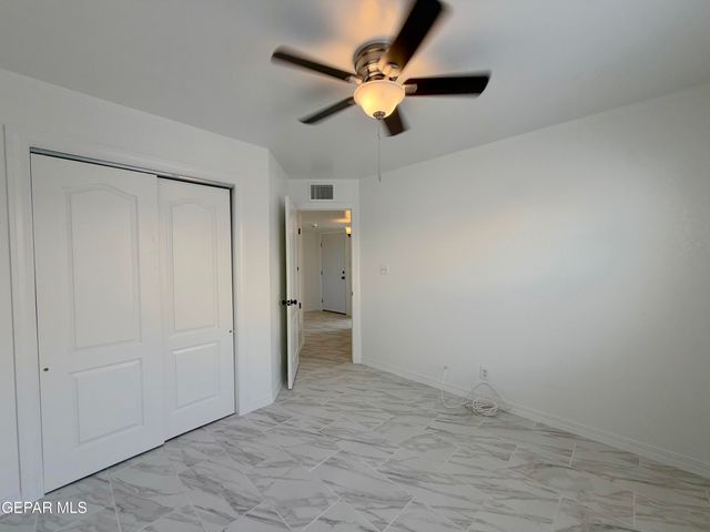 1924 SUN TIDE Drive, El Paso, TX 79938