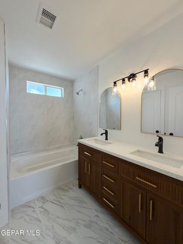 1924 SUN TIDE Drive, El Paso, TX 79938