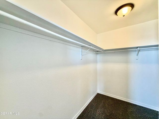 1924 SUN TIDE Drive, El Paso, TX 79938