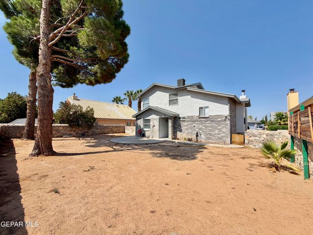 1924 SUN TIDE Drive, El Paso, TX 79938