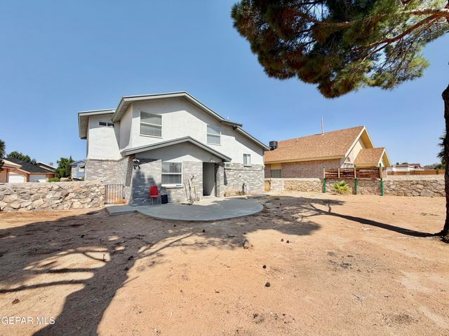 1924 SUN TIDE Drive, El Paso, TX 79938
