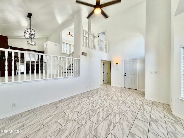 1924 SUN TIDE Drive, El Paso, TX 79938