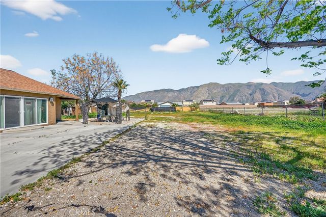 40560 Artesia, San Jacinto, CA 92583