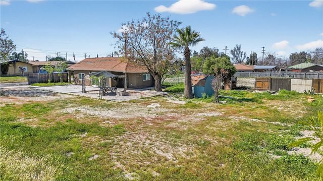 40560 Artesia, San Jacinto, CA 92583