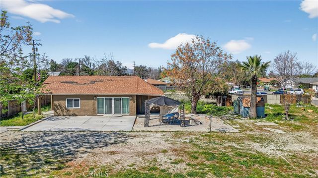 40560 Artesia, San Jacinto, CA 92583