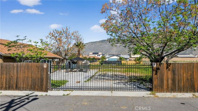 40560 Artesia, San Jacinto, CA 92583