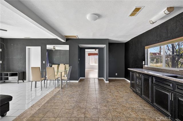 40560 Artesia, San Jacinto, CA 92583