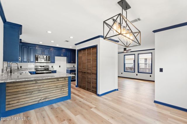 462 W 61ST Street, Jacksonville, FL 32208