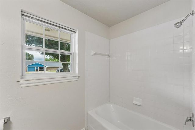 920 NW 32nd Street, Moore, OK 73160