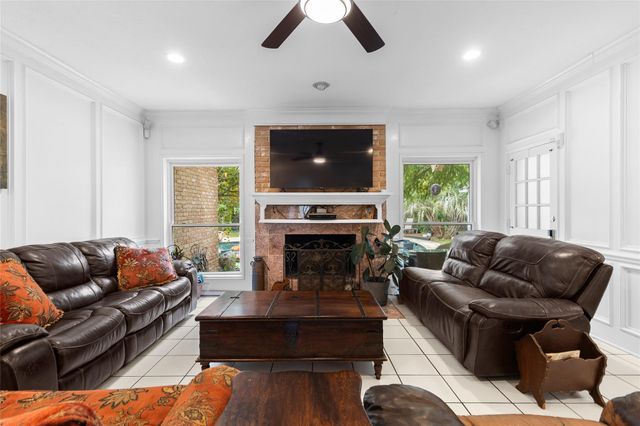 6315 Wimbledon Villas Drive, Spring, TX 77379