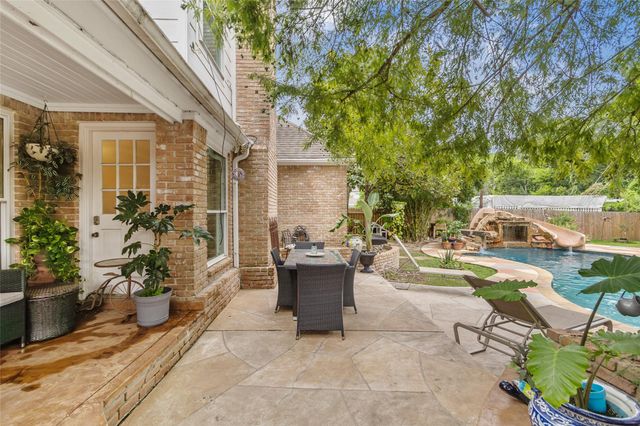 6315 Wimbledon Villas Drive, Spring, TX 77379