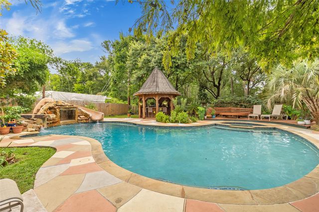 6315 Wimbledon Villas Drive, Spring, TX 77379