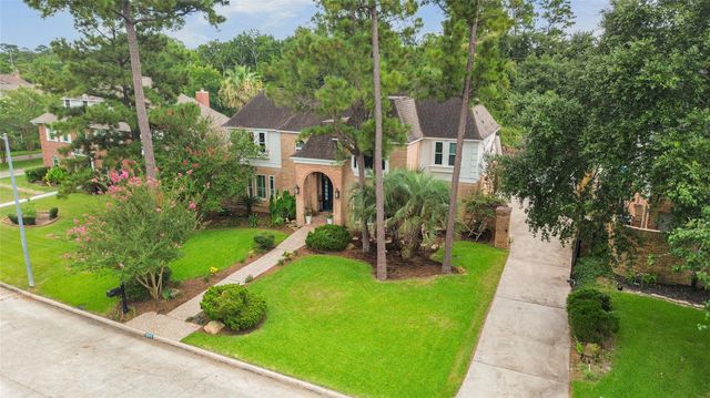 6315 Wimbledon Villas Drive, Spring, TX 77379