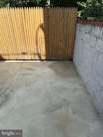 1929 TITAN ST, Philadelphia, PA 19146