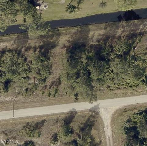 1053 Dearborn ST, Lehigh Acres, FL 33974