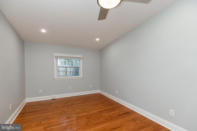 105 LAUREL LN, Wilmington, DE 19804