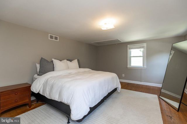 105 LAUREL LN, Wilmington, DE 19804