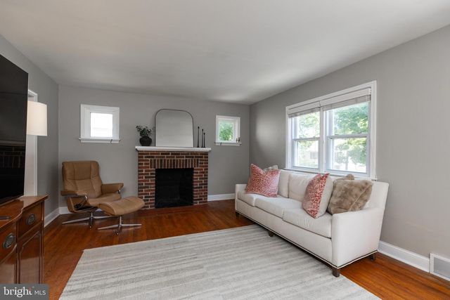 105 LAUREL LN, Wilmington, DE 19804