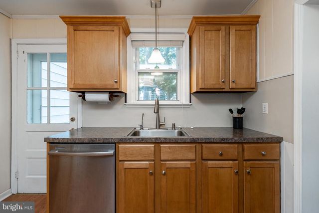 105 LAUREL LN, Wilmington, DE 19804