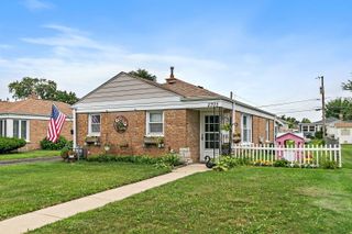 2702 Calwagner Avenue, Franklin Park, IL 60131