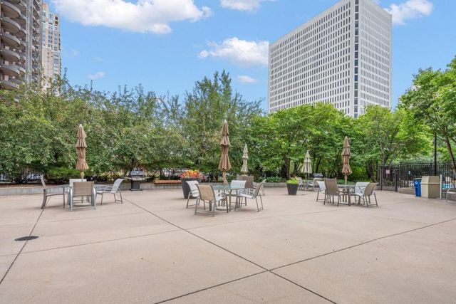 15 S 1st Street A1211, Minneapolis, MN 55401