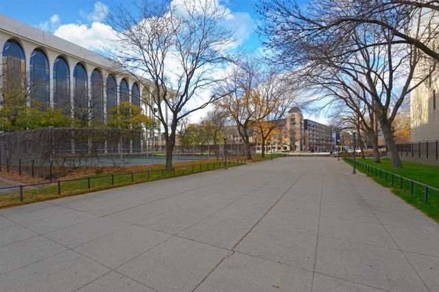 15 S 1st Street A1211, Minneapolis, MN 55401