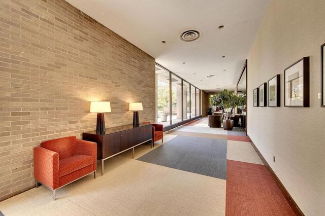 15 S 1st Street A1211, Minneapolis, MN 55401