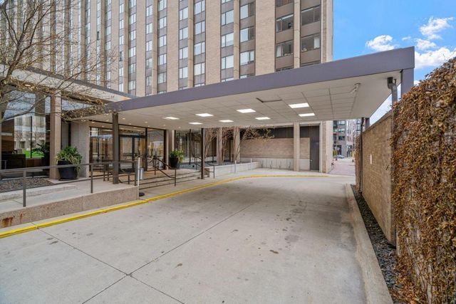 15 S 1st Street A1211, Minneapolis, MN 55401