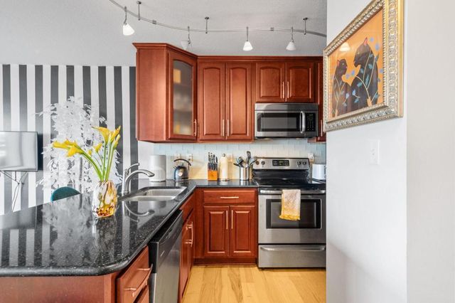 15 S 1st Street A1211, Minneapolis, MN 55401