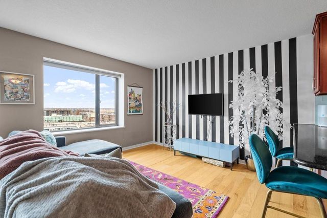 15 S 1st Street A1211, Minneapolis, MN 55401